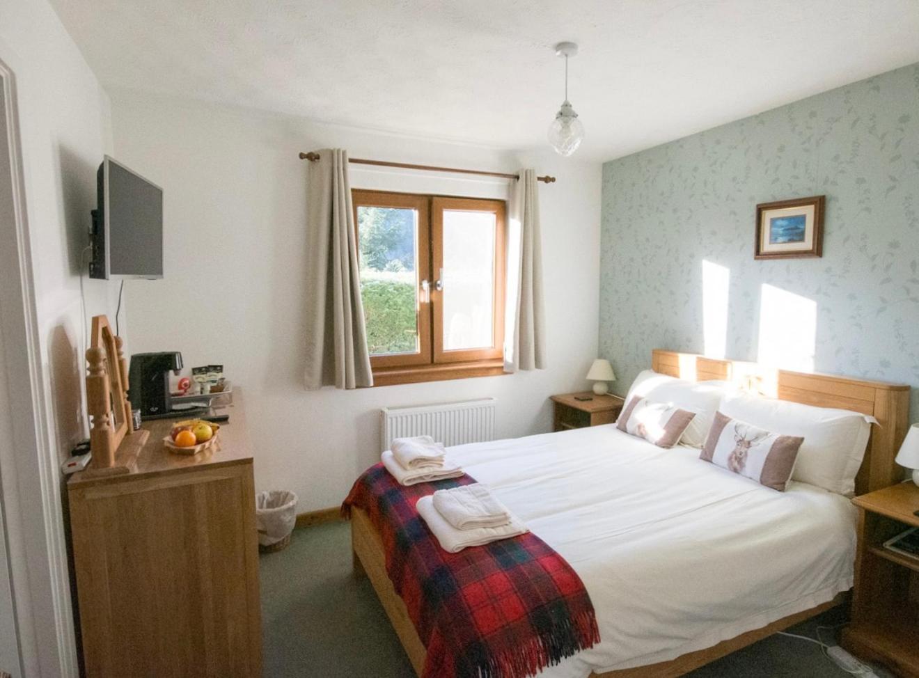 Craik Na Dav B&B Инвърмористън Екстериор снимка